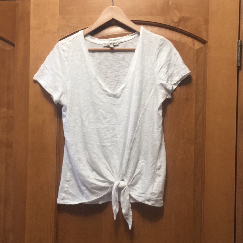 Express one eleven tee